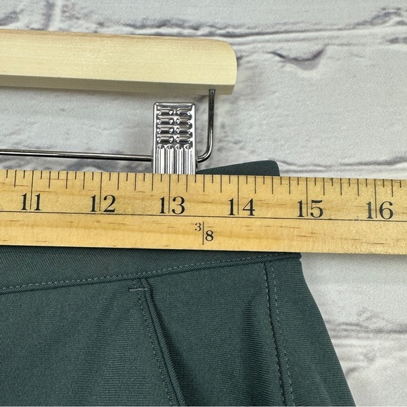 Vuori Meta Shorts Men’s Size 28 Aspen Gray Blue 8” Inseam Chino V379 Golf Active - Picture 8 of 11